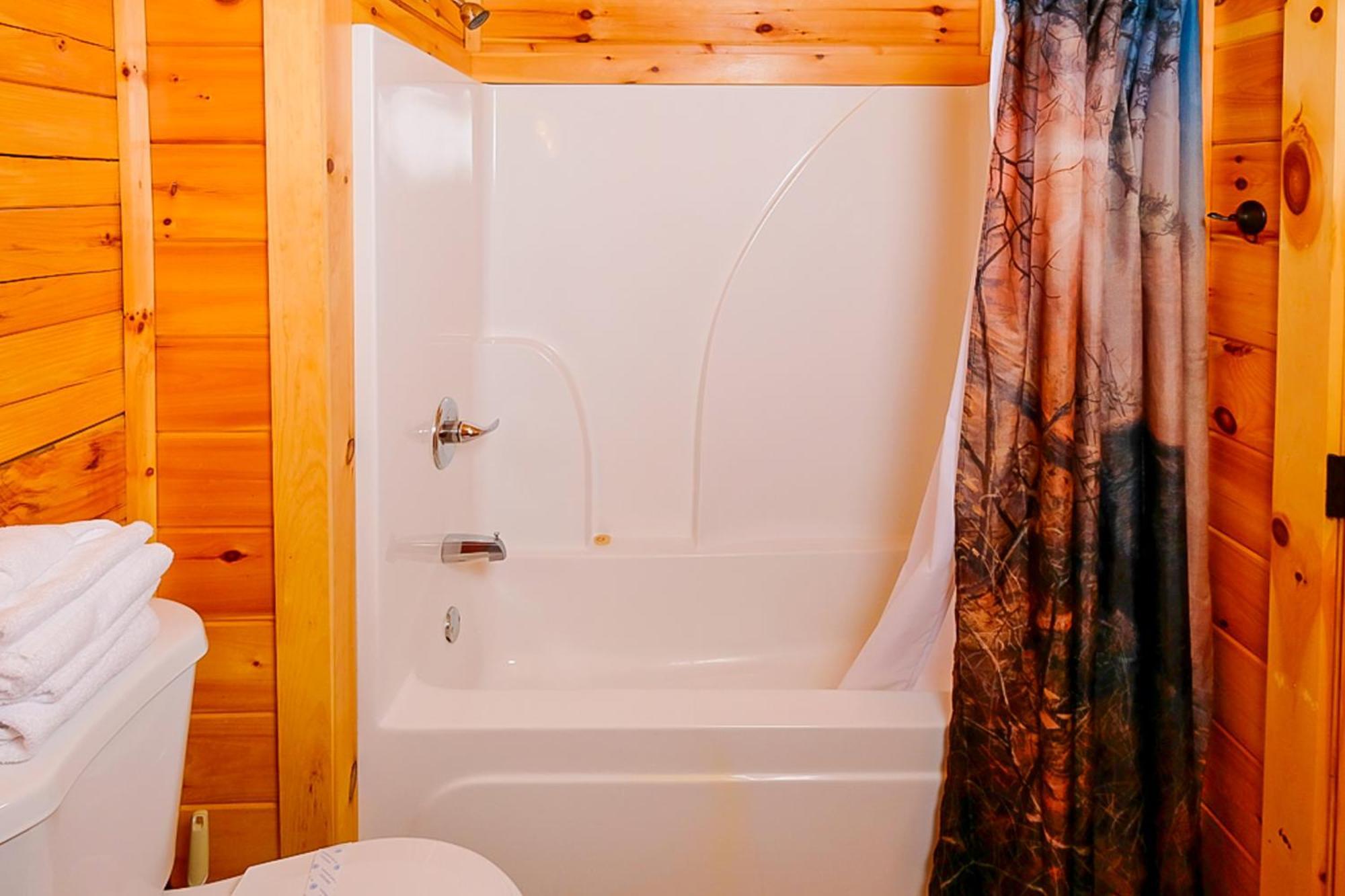 Highland Plunge Villa Pigeon Forge Bagian luar foto