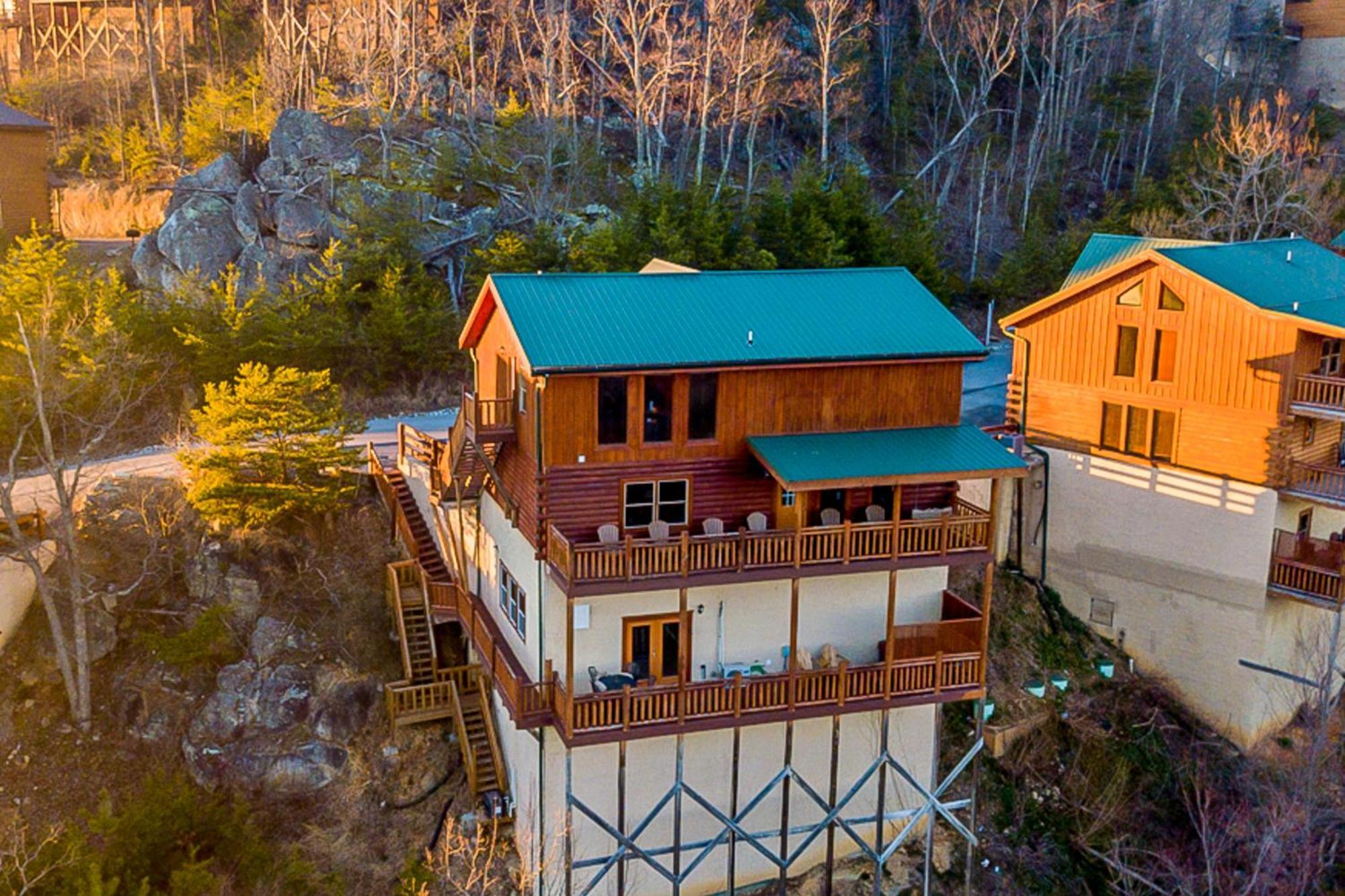Highland Plunge Villa Pigeon Forge Bagian luar foto